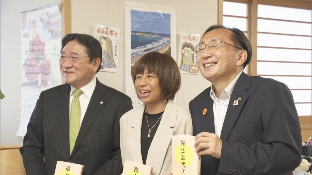 女子陸上・福士加代子さんが青森県知事に引退報告　今後は「笑顔にするような企画を」