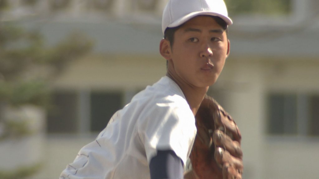 プロ野球ドラフト会議　青森・弘前学院聖愛の吹田志道投手が巨人から育成4位指名