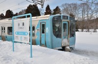 雪の小湊駅