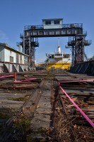 今も残る可動橋。痛み具合が年月を物語っています。