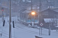 ロケ日は猛吹雪でした。雪の中、浅虫温泉駅へ滑り込む７０１系。