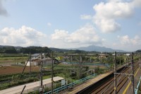 苫米地駅の歩道橋からは名久井岳を眺めることができます。