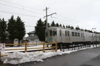 こちらは水間鉄道のコラボラッピング。色んなカラーリングの車両を見ることができるのも弘南鉄道の楽しみの１つです。