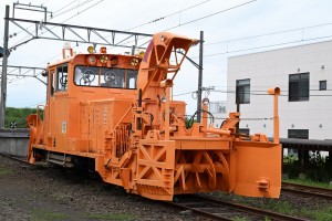 こちらはモーターカー。実はＪＲ、青い森鉄道、弘南鉄道と渡り歩いてきた青森の冬のスぺシャリストです。用途に応じてラッセル車と使い分けているそうです。