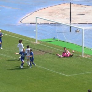 天皇杯サッカー青森県予選　ラインメール青森が快勝　2年連続で代表に