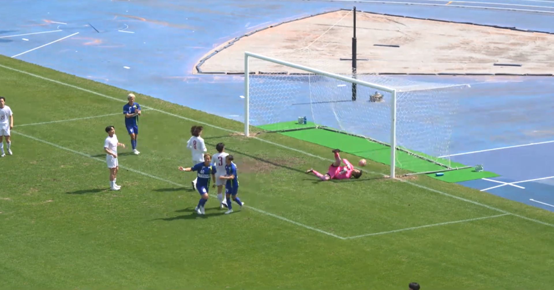 天皇杯サッカー青森県予選　ラインメール青森が快勝　2年連続で代表に